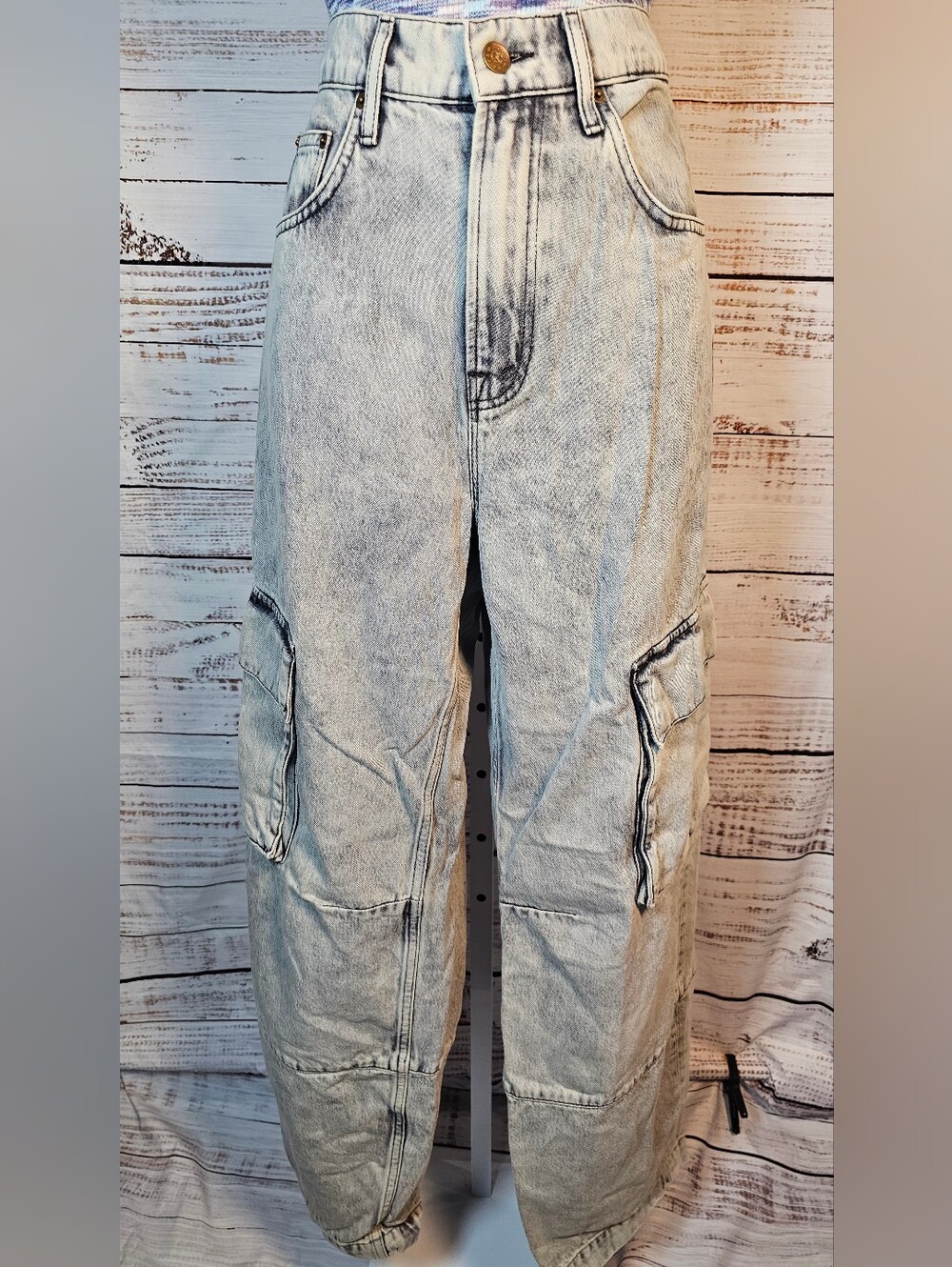 MOTHER SNACKS Cargo Barrel Wide Leg Jeans Acid Wash Size 26